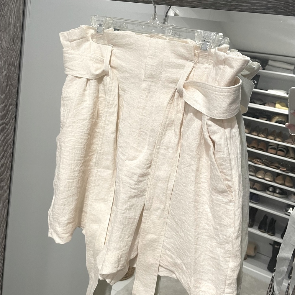 High wasted tie up shorts